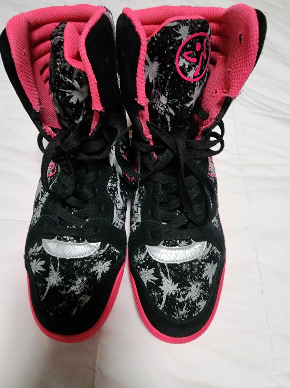 Zumba Fitness High-Top Sneakers in Black & Pink